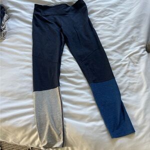 Outdoor Voices Leggings - Navy